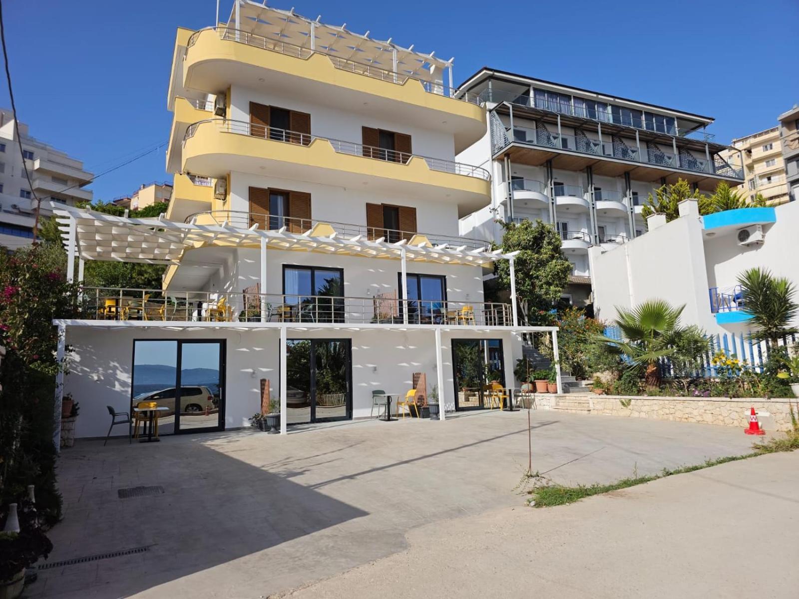 Ardit Seaside Rooms Sarandë Exteriör bild