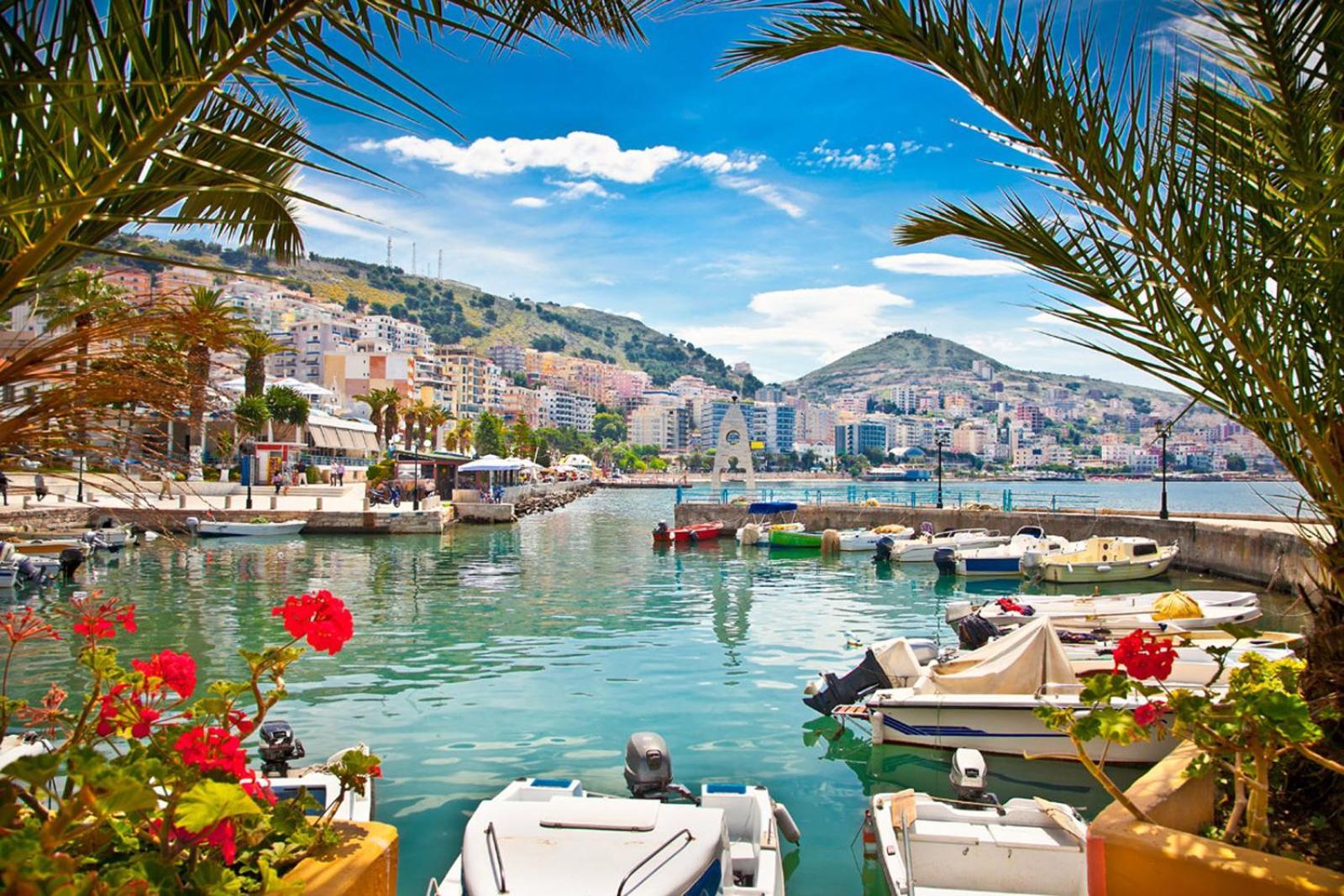 Ardit Seaside Rooms Sarandë Exteriör bild