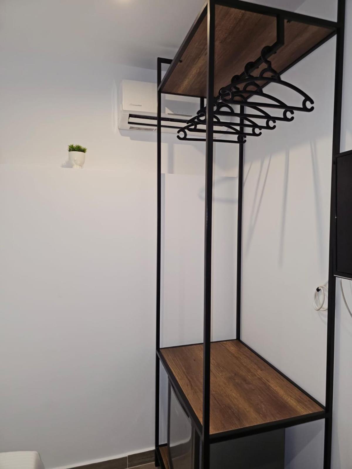 Ardit Seaside Rooms Sarandë Exteriör bild