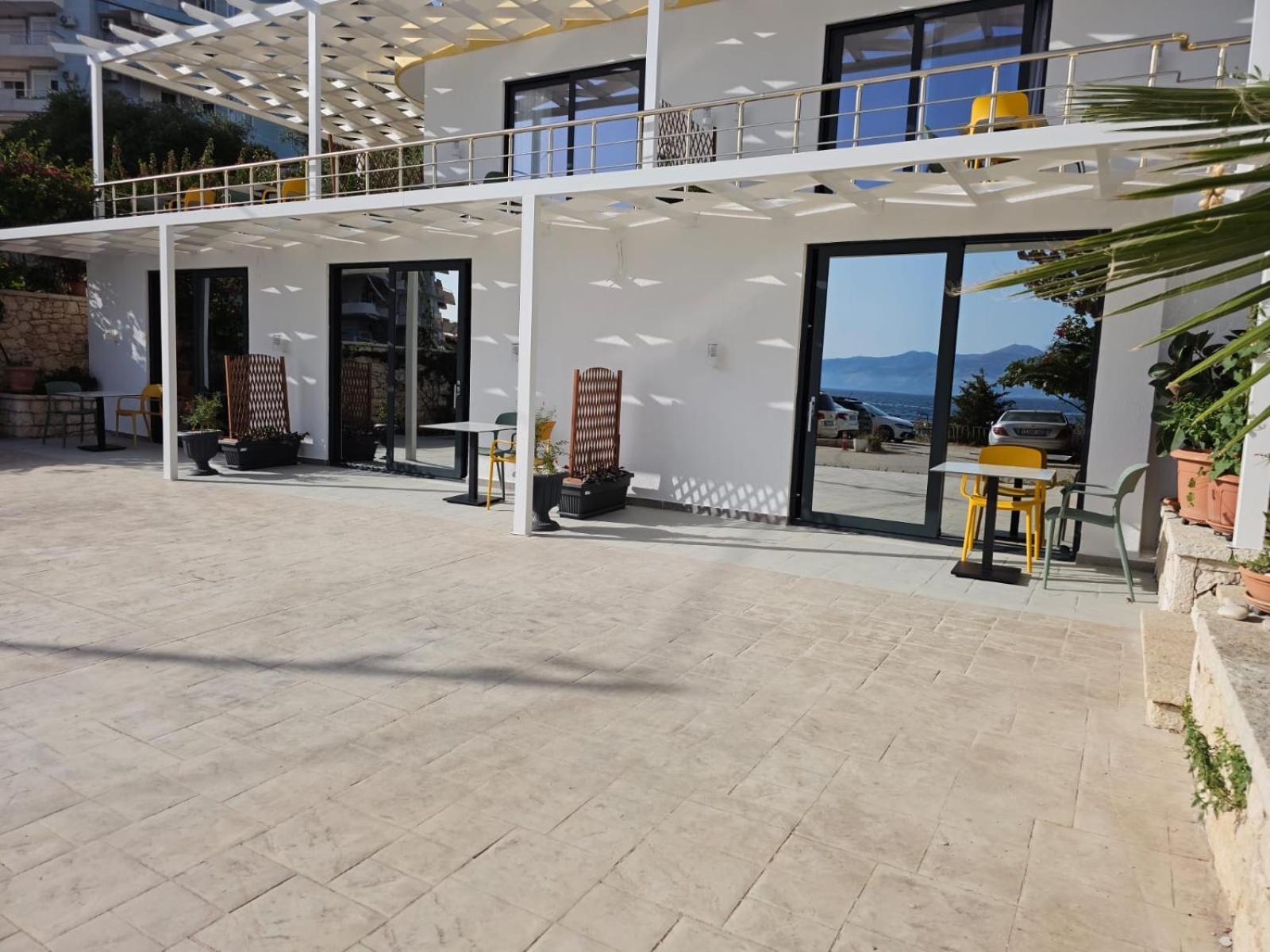 Ardit Seaside Rooms Sarandë Exteriör bild