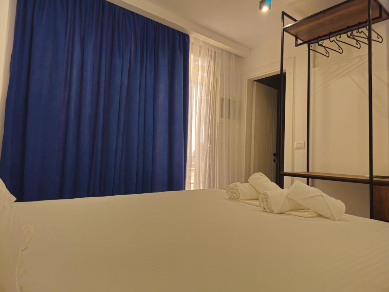 Ardit Seaside Rooms Sarandë Exteriör bild