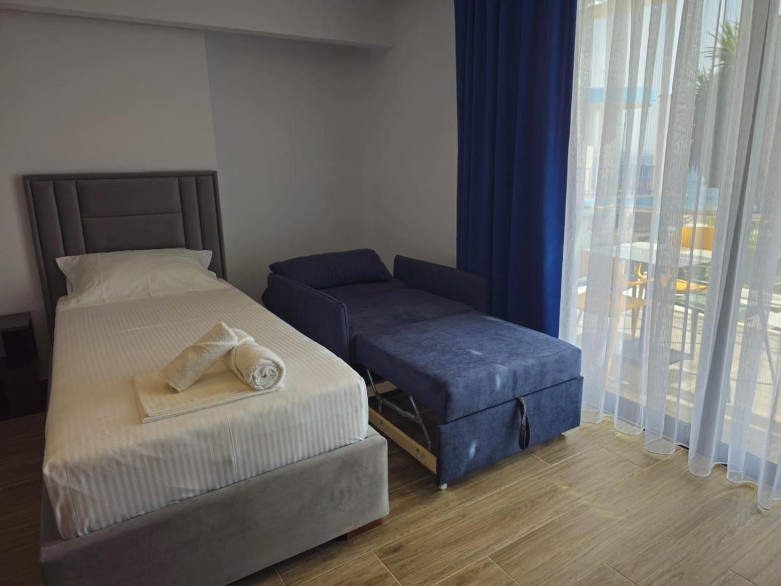 Ardit Seaside Rooms Sarandë Exteriör bild