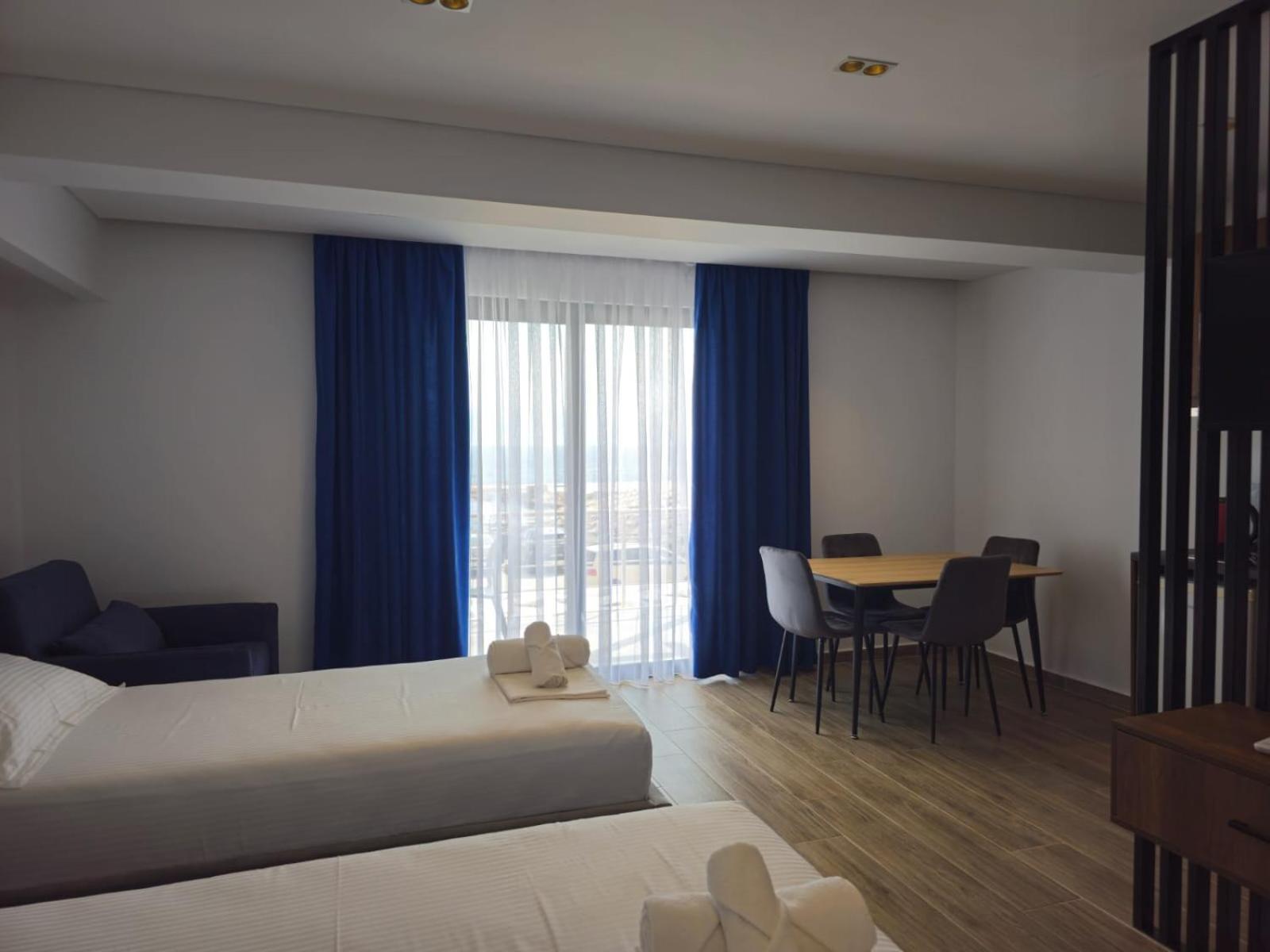 Ardit Seaside Rooms Sarandë Exteriör bild