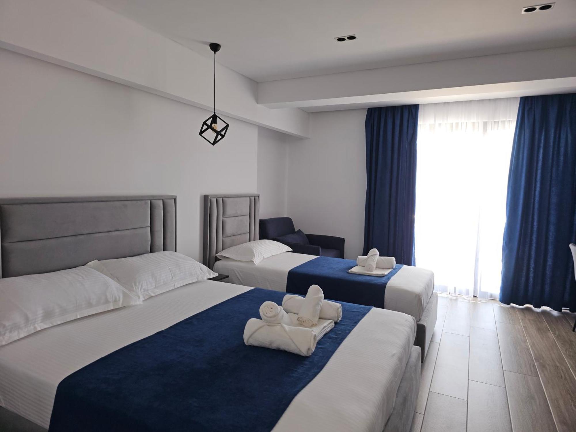 Ardit Seaside Rooms Sarandë Exteriör bild