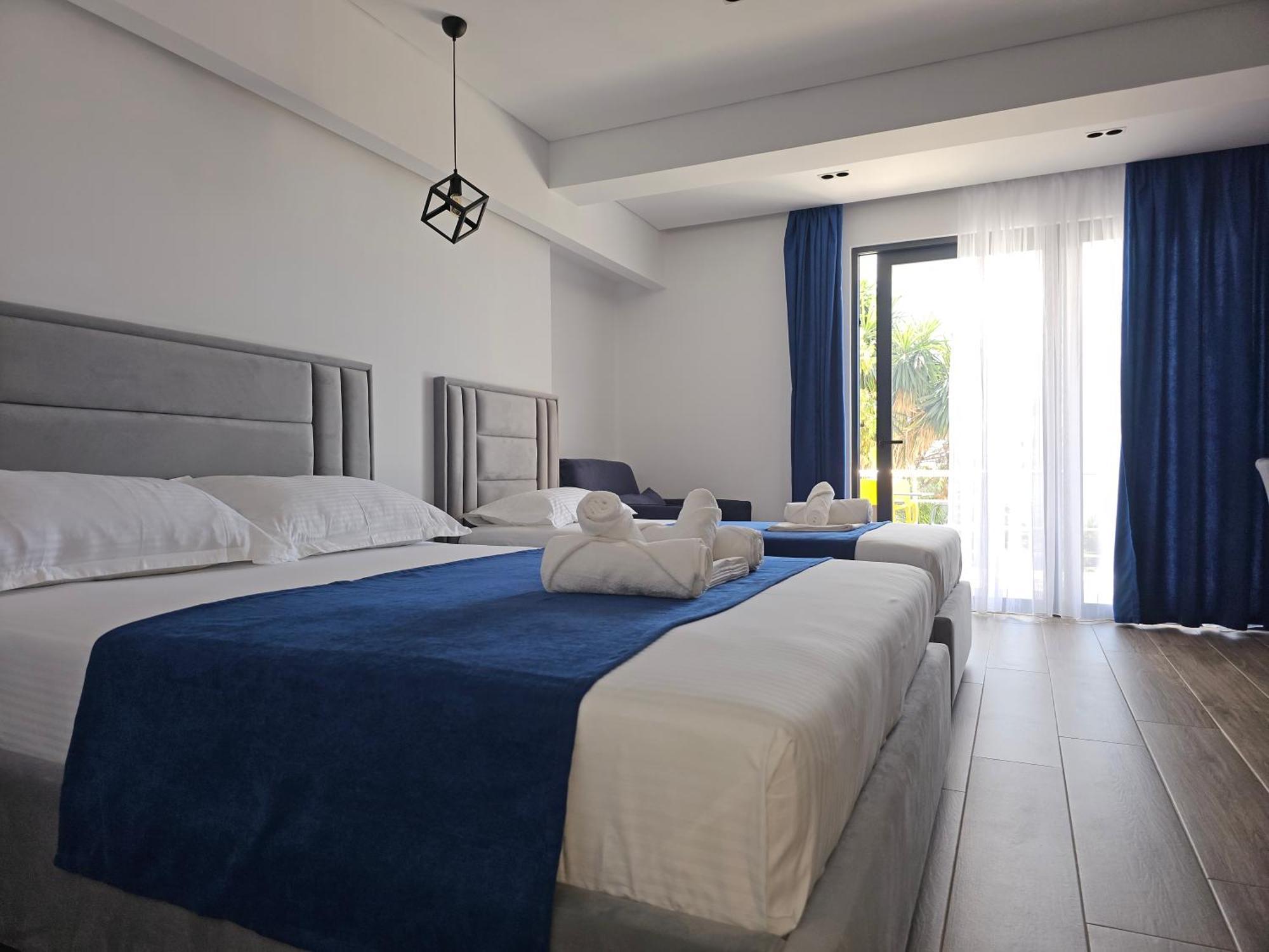 Ardit Seaside Rooms Sarandë Exteriör bild