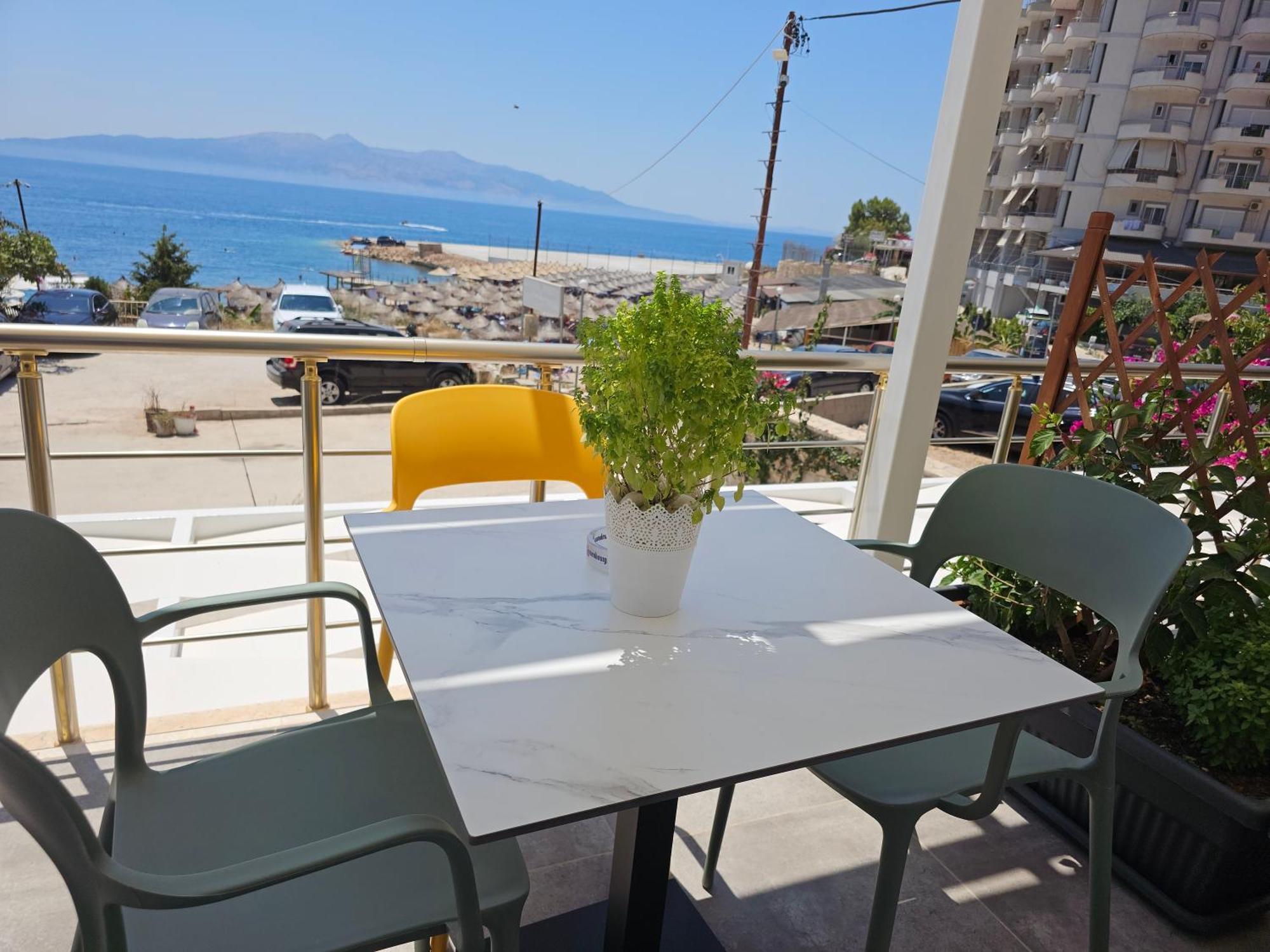 Ardit Seaside Rooms Sarandë Exteriör bild